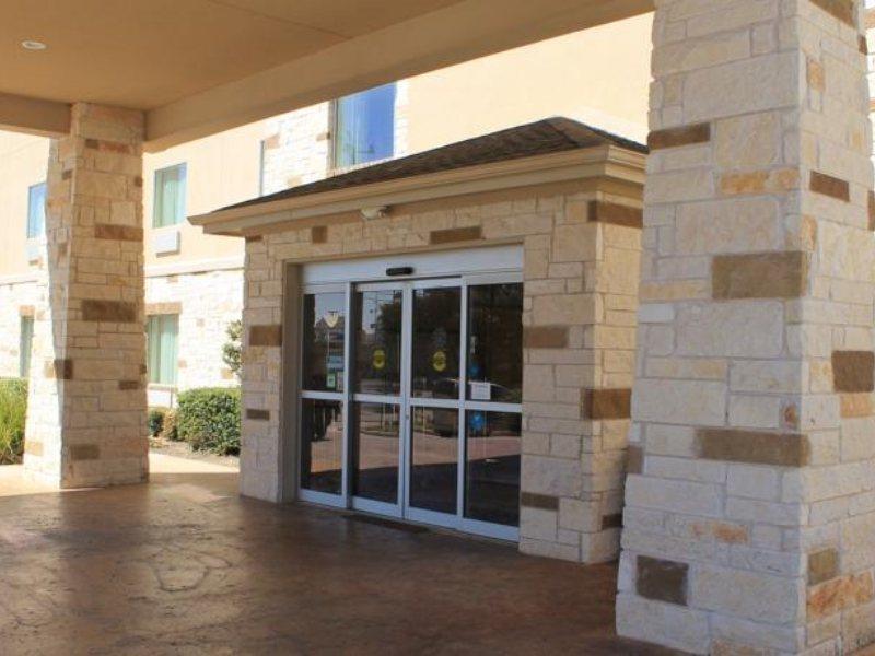 Hotel Comfort North - Stone Oak